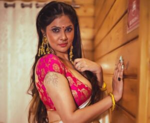 Aabha Paul Biography, Wiki, Boyfriend, Age, Family, Facts & More