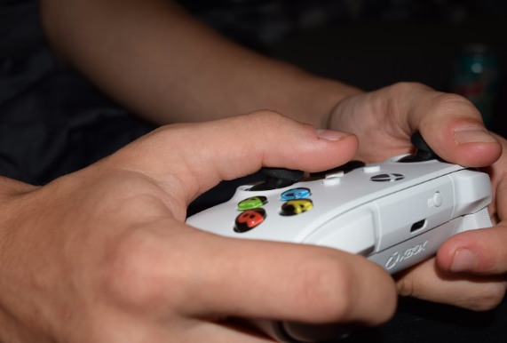 How Digital Entertainment Platforms Keep Content Fresh